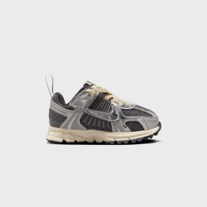 Nike TD Vomero 5 - Iron Grey / Chrome / Metallic Silver