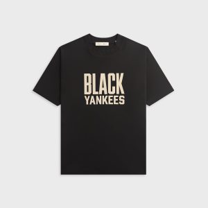 Essentials Black Yankees Classic Crewneck Tee - Black